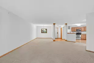 935 Ferndale St N, Maplewood, MN 55119 - Photo 5
