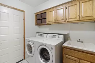 8141 Maplewood Terrace, Chanhassen, MN 55317 - Photo 15
