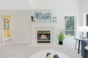 8141 Maplewood Terrace, Chanhassen, MN 55317 - Photo 9