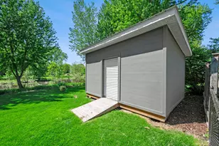 2101 Regent Ave N, Golden Valley, MN 55422 - Photo 33
