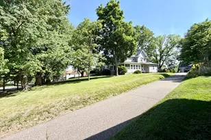 817 Central Ave, Red Wing, MN 55066 - Photo 49