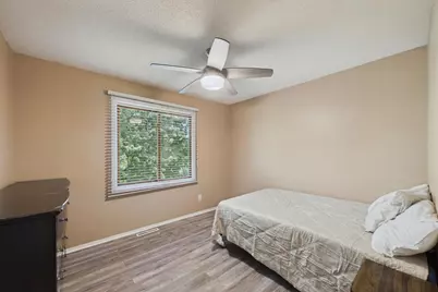 2208 Grimm Road, Chaska, MN 55318 - Photo 13