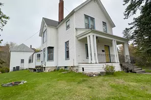 27 S 21st Ave E, Duluth, MN 55812 - Photo 3