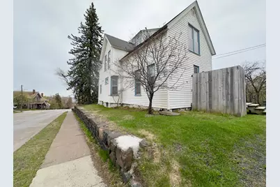 27 S 21st Avenue E, Duluth, MN 55812 - Photo 17