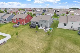 1989 Attenborough St, Shakopee, MN 55379 - Photo 29