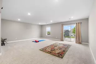 1989 Attenborough St, Shakopee, MN 55379 - Photo 25
