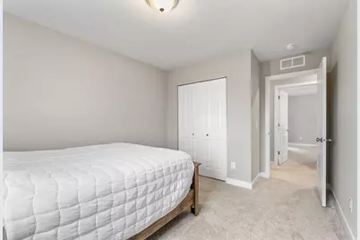 1989 Attenborough Street, Shakopee, MN 55379 - Photo 15