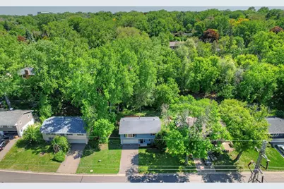 2460 Kewanee Way, Golden Valley, MN 55422 - Photo 65