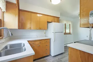 3893 Victoria St N, Shoreview, MN 55126 - Photo 3