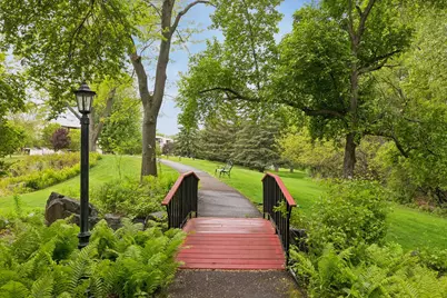 2485 Londin Lane E #323, Maplewood, MN 55119 - Photo 25