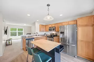 3115 Clover Ridge Dr, Chaska, MN 55318 - Photo 3