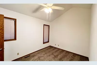 2104 E 22nd Street, Minneapolis, MN 55404 - Photo 9