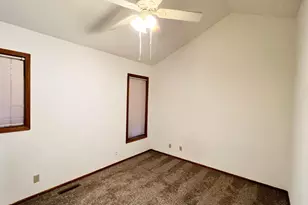 2104 E 22nd St, Minneapolis, MN 55404 - Photo 9