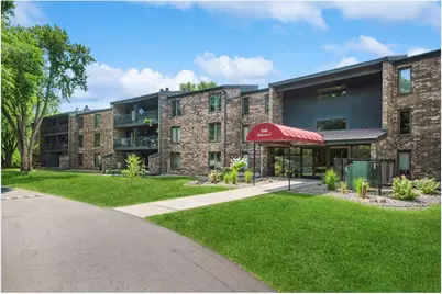 5140 W 102nd Street #304, Bloomington, MN 55437 - Photo 3