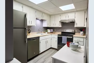 5140 W 102nd Street #304, Bloomington, MN 55437 - Photo 9