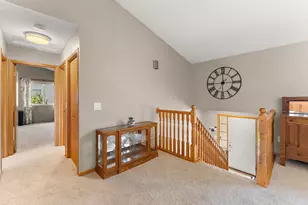 2891 Meadow Brook Dr, Woodbury, MN 55125 - Photo 5