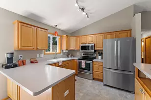 2891 Meadow Brook Dr, Woodbury, MN 55125 - Photo 9