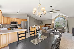 2891 Meadow Brook Dr, Woodbury, MN 55125 - Photo 7