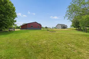 140 Hill Crest Ct, Glenwood City, WI 54013 - Photo 33