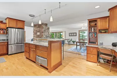 314 N Cove Road, Hudson, WI 54016 - Photo 11