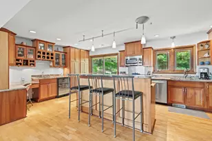 314 N Cove Rd, Hudson, WI 54016 - Photo 9