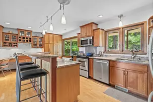 314 N Cove Rd, Hudson, WI 54016 - Photo 9