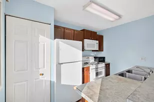 6335 84th Ct N, Brooklyn Park, MN 55445 - Photo 7