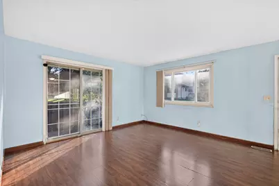 6335 84th Court N, Brooklyn Park, MN 55445 - Photo 5