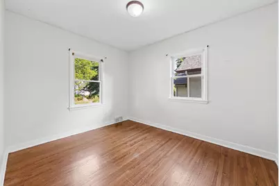 3318 Vincent Avenue N, Minneapolis, MN 55412 - Photo 9