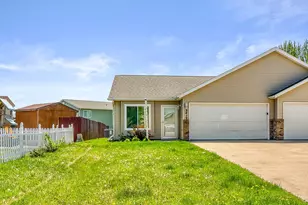 3413 38th St S, Moorhead, MN 56560 - Photo 1