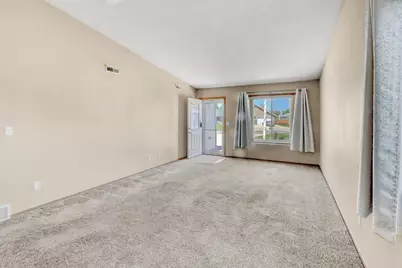 3413 38th Street S, Moorhead, MN 56560 - Photo 9