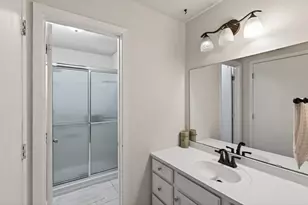 5267 Balmoral Ln, Bloomington, MN 55437 - Photo 27