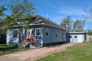 507 Lincoln Ave SE, Bemidji, MN 56601 - Photo 1