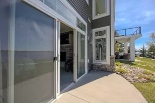 298 Shorewood Dr, Detroit Lakes, MN 56501 - Photo 37