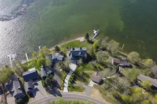 298 Shorewood Dr, Detroit Lakes, MN 56501 - Photo 3