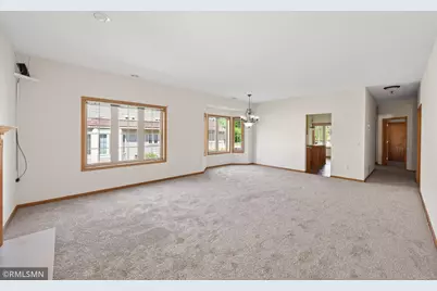 6801 24th Street N, Oakdale, MN 55128 - Photo 5