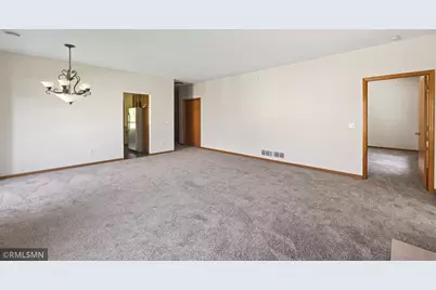 6801 24th Street N, Oakdale, MN 55128 - Photo 3