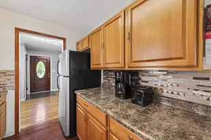 2144 Geranium Ave E, Saint Paul, MN 55119 - Photo 11
