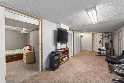 2144 Geranium Avenue E, Saint Paul, MN 55119 - Photo 23
