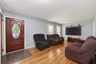 2144 Geranium Ave E, Saint Paul, MN 55119 - Photo 7