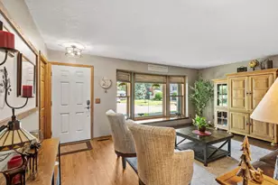 17469 Lorence Way, Eden Prairie, MN 55346 - Photo 19