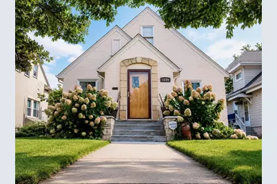 1654 Juno Avenue, Saint Paul, MN 55116 - Photo 1