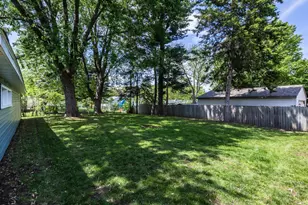 616 Esther Ln, Woodbury, MN 55125 - Photo 7