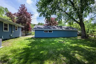 616 Esther Ln, Woodbury, MN 55125 - Photo 9