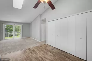 3292 Greenbrier St, Vadnais Heights, MN 55127 - Photo 9