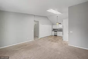 3292 Greenbrier St, Vadnais Heights, MN 55127 - Photo 7