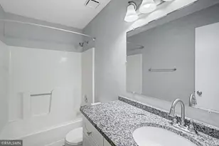 3292 Greenbrier St, Vadnais Heights, MN 55127 - Photo 11