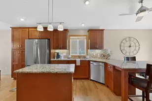 480 Manor Ridge Dr NW, Rochester, MN 55901 - Photo 9