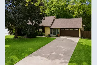 988 Sherren Street W, Roseville, MN 55113 - Photo 1