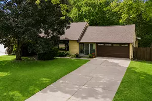 988 Sherren St W, Roseville, MN 55113 - Photo 1